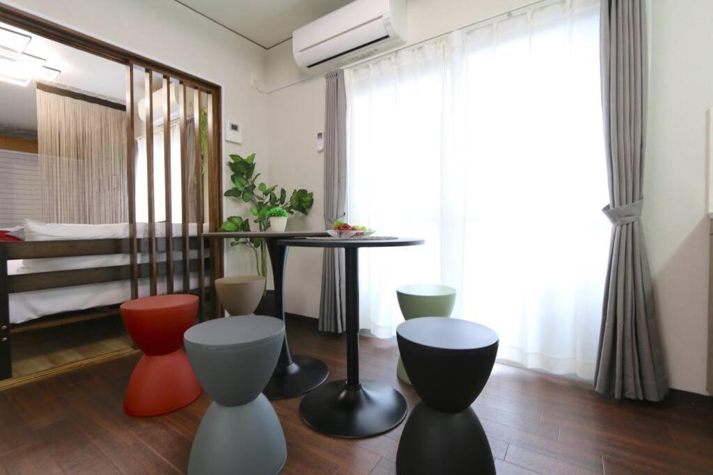 Apartment Kuromon403,徒歩すぐ黒門市場,難波,道頓堀近く *