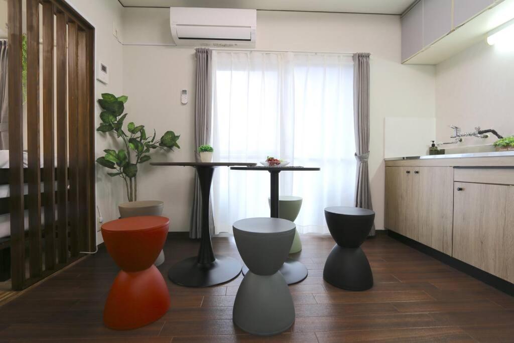 Apartment Kuromon403,徒歩すぐ黒門市場,難波,道頓堀近く